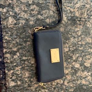 Michael kors wristlet